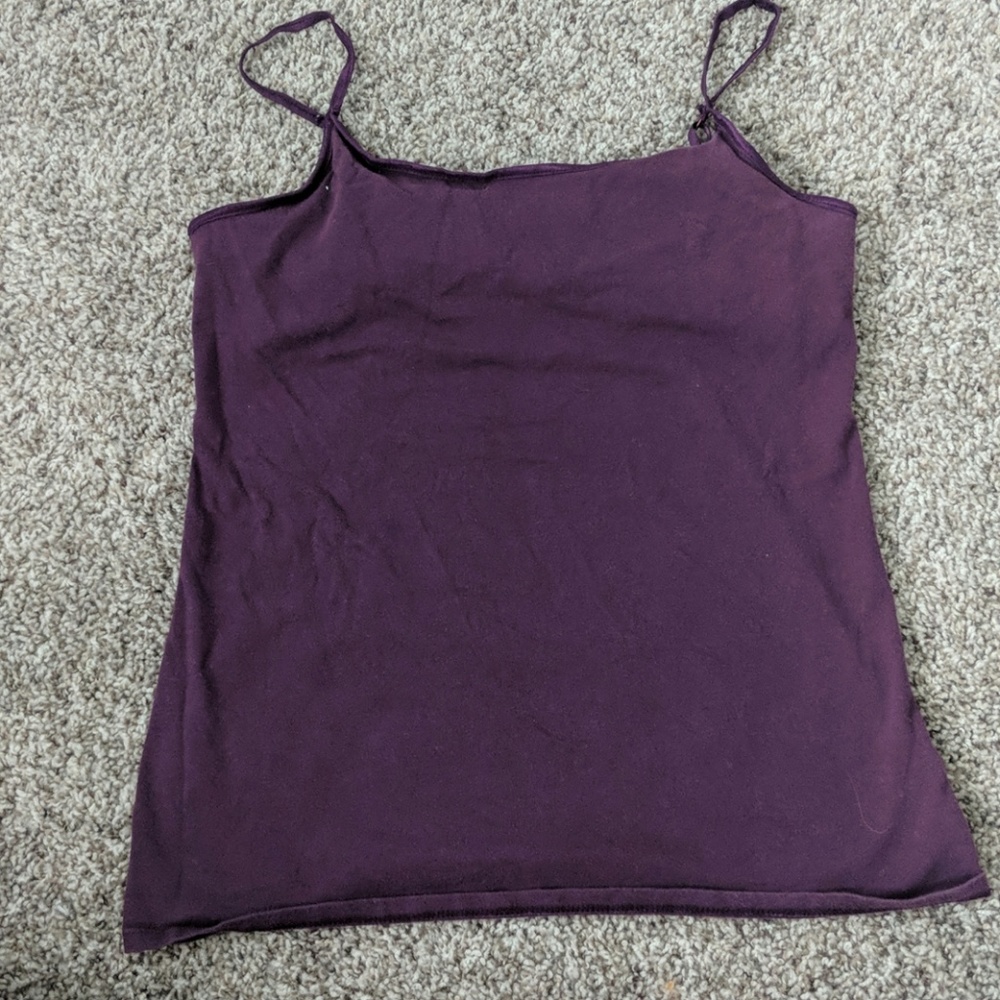 Tank tops - Picture 2 of 2